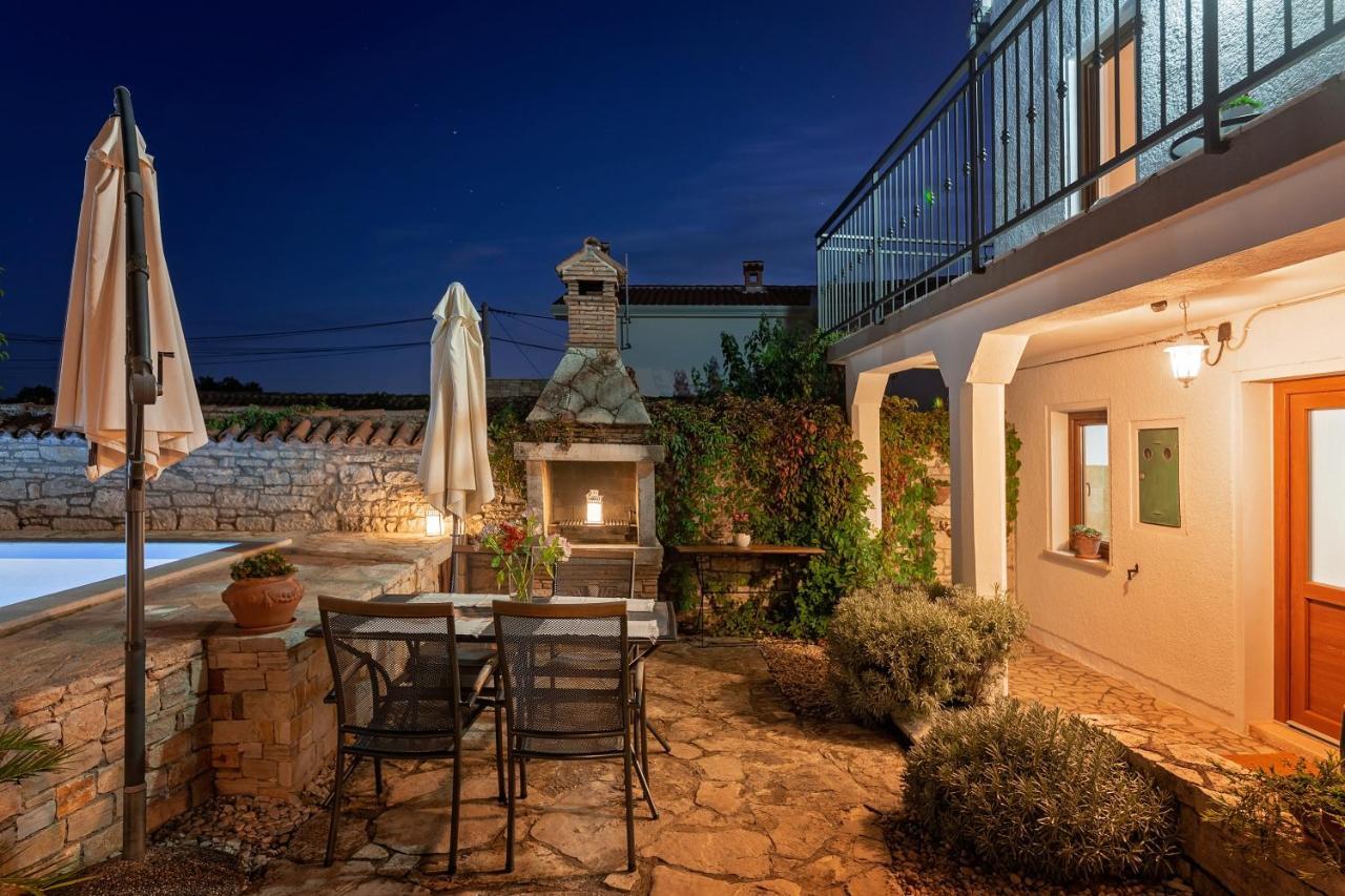 Villa Vito Kaštelir Extérieur photo